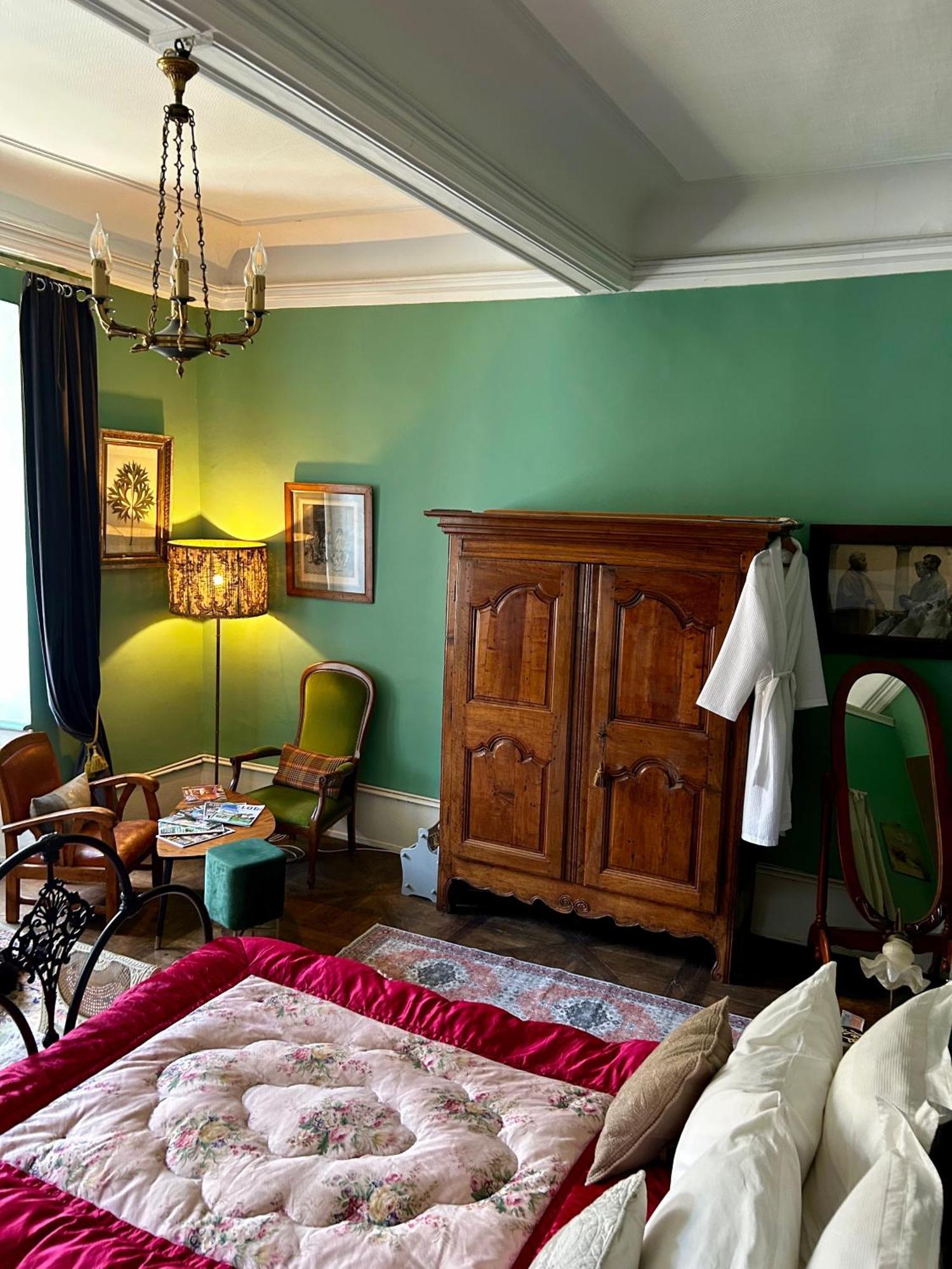 Bed and Breakfast Le 7 Des Tonneliers Castelfranc Exterior foto